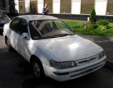 Galina's Toyota Corolla 1994, front 45 angle view